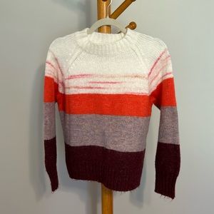 Old Navy women’s sweater
Excellent condition.
